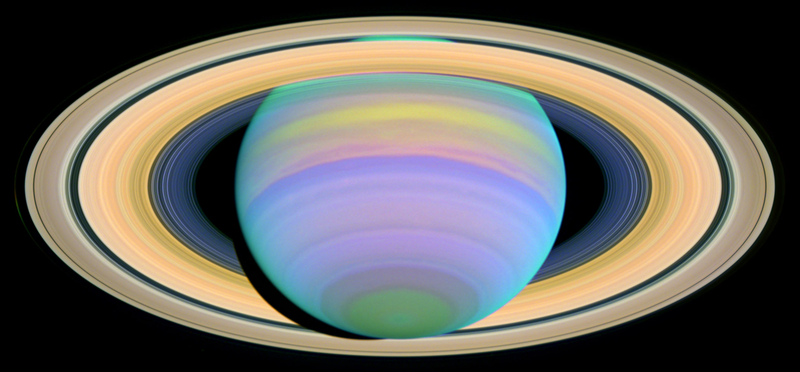 800px-saturns rings_in_ultraviolet_light